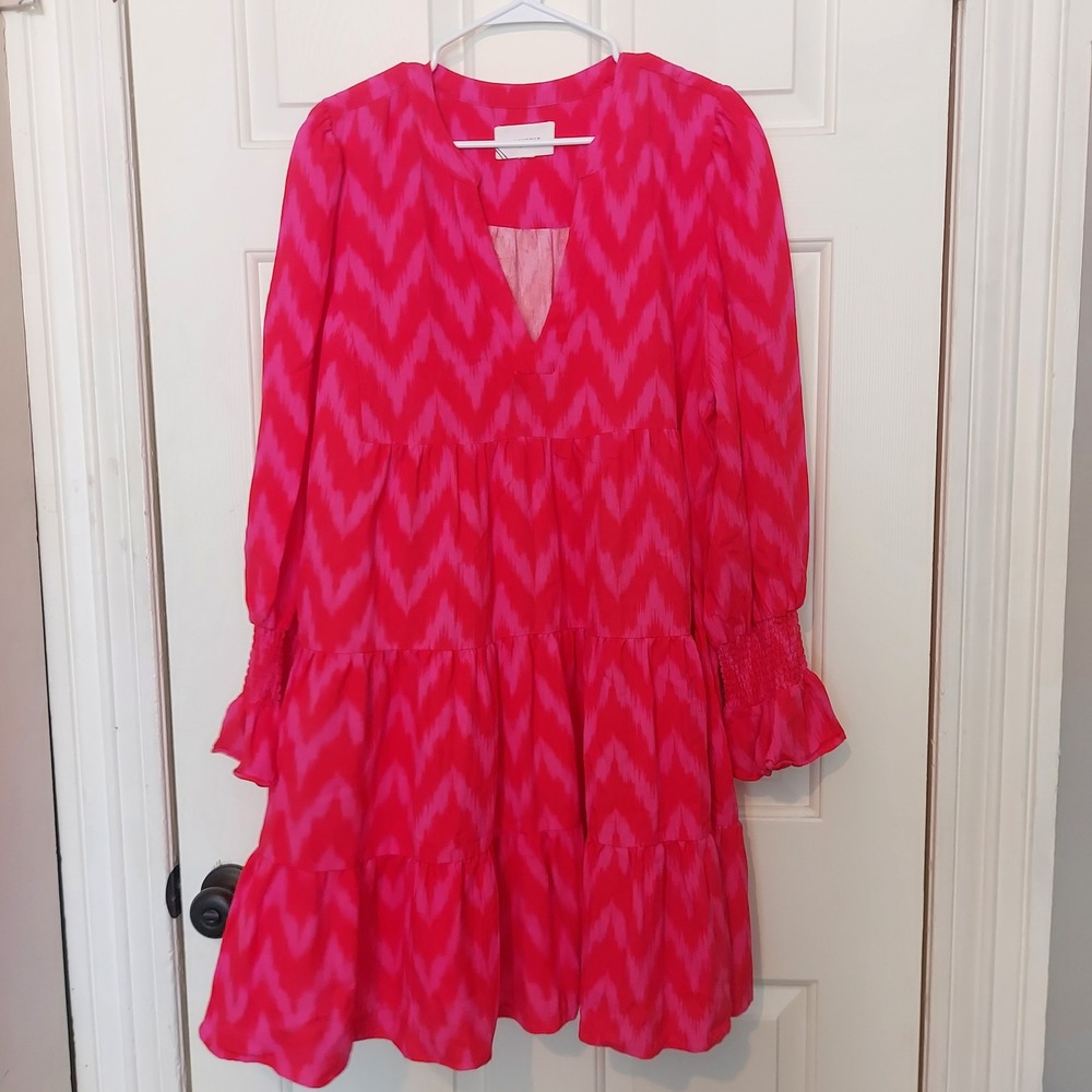 Tuckernuck Pomander XL Pink Red Chevron Ikat Tiered Mini Dress Smocked Cuff